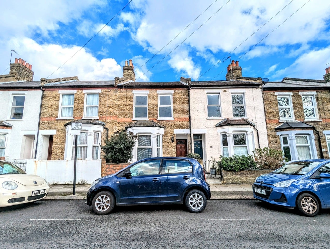 House Maybury Street in Greater London