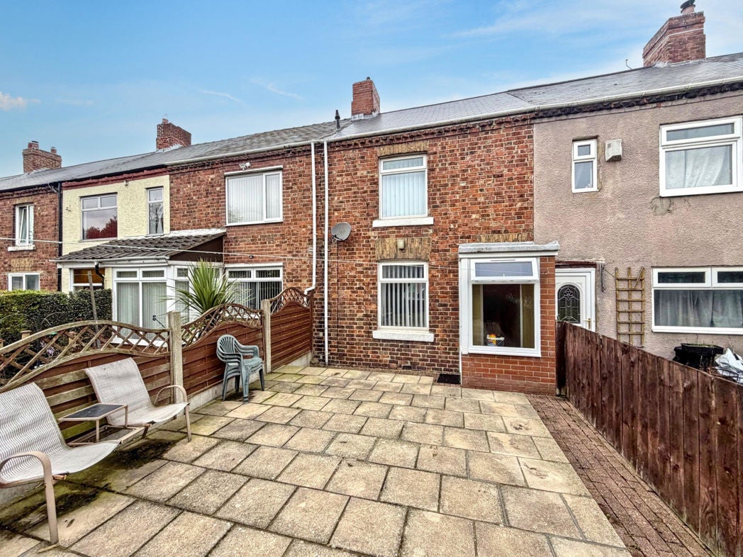 House Railway Terrace in Sunderland