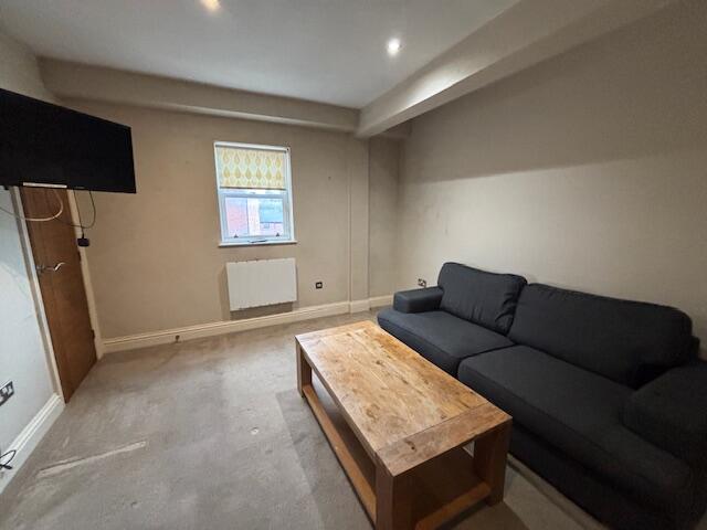 Flat Godwin Court in Swindon