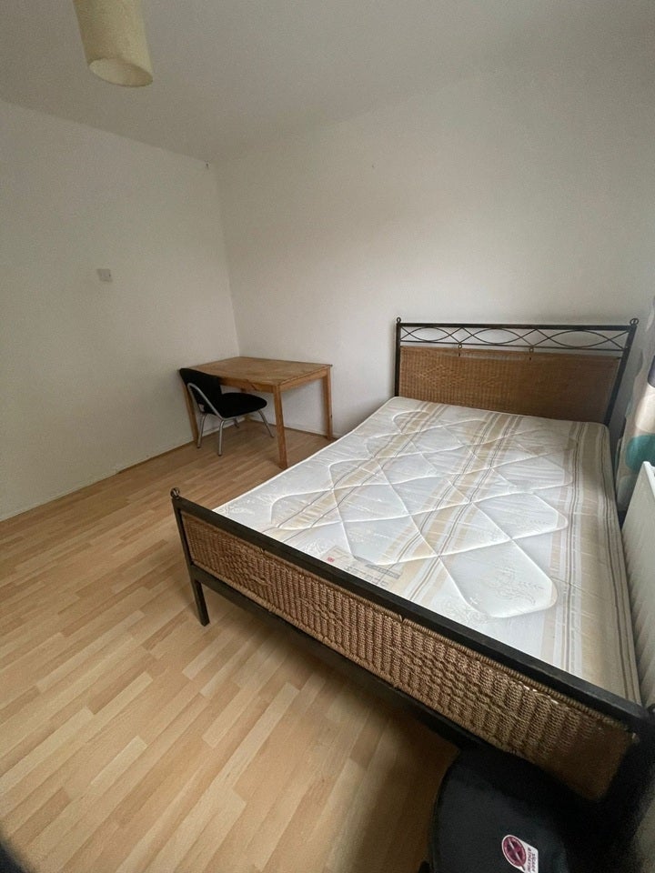 Room Beaumont Square in Greater London
