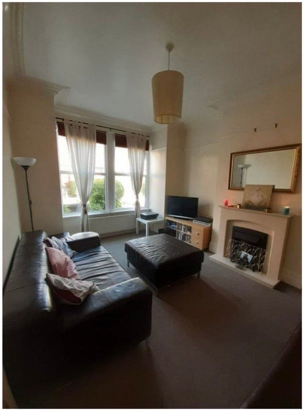 Room De Lacy Mount in Leeds