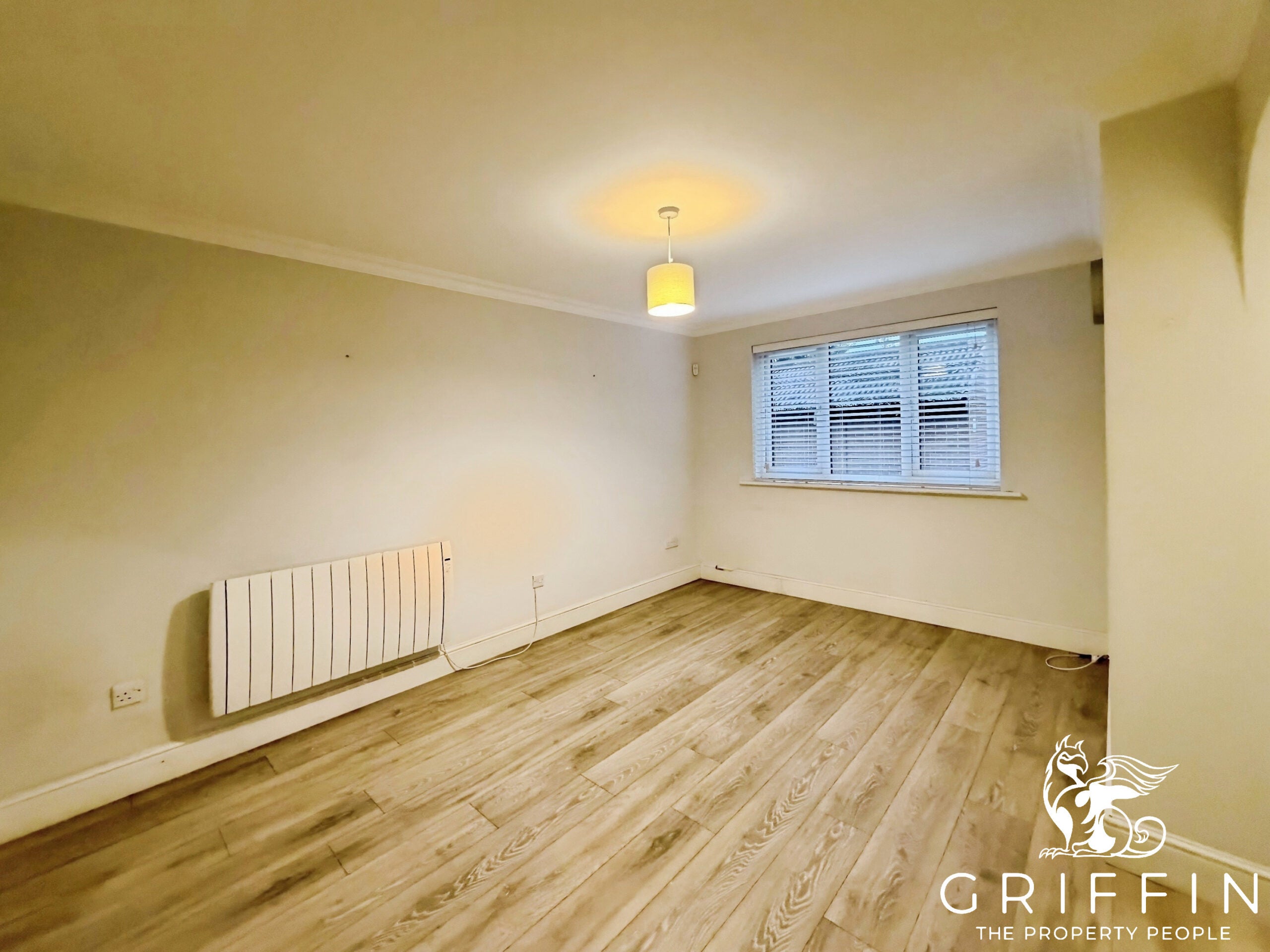 Flat Porter Close in Grays