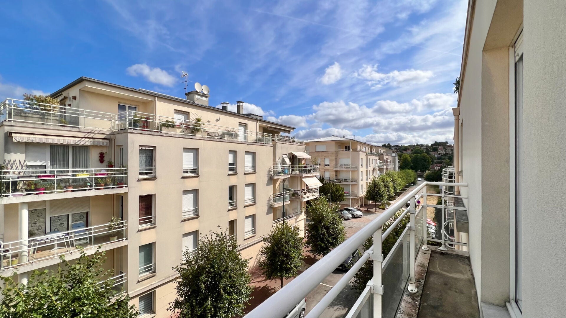 Appartement Place Léon Cassé à Corbeil-Essonnes