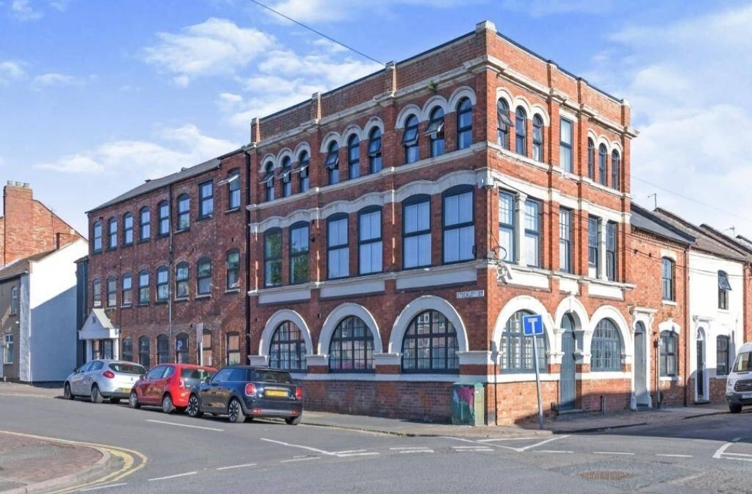 Flat Stockley Street in Northampton