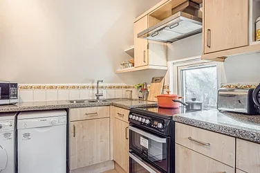 Flat Cavendish Road in Greater London