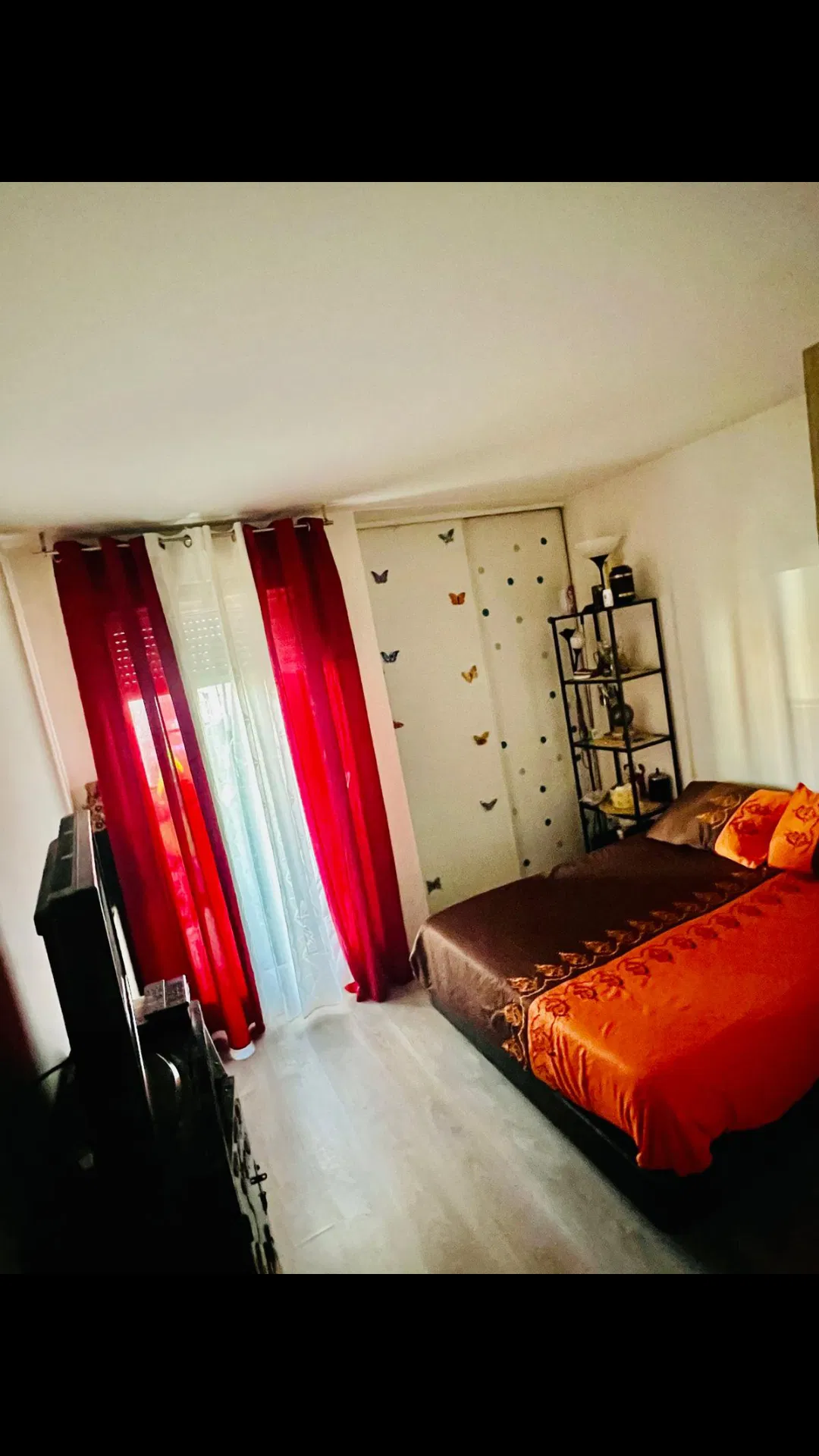 Room Cours Napoléon Bonaparte in Asnières-sur-Seine