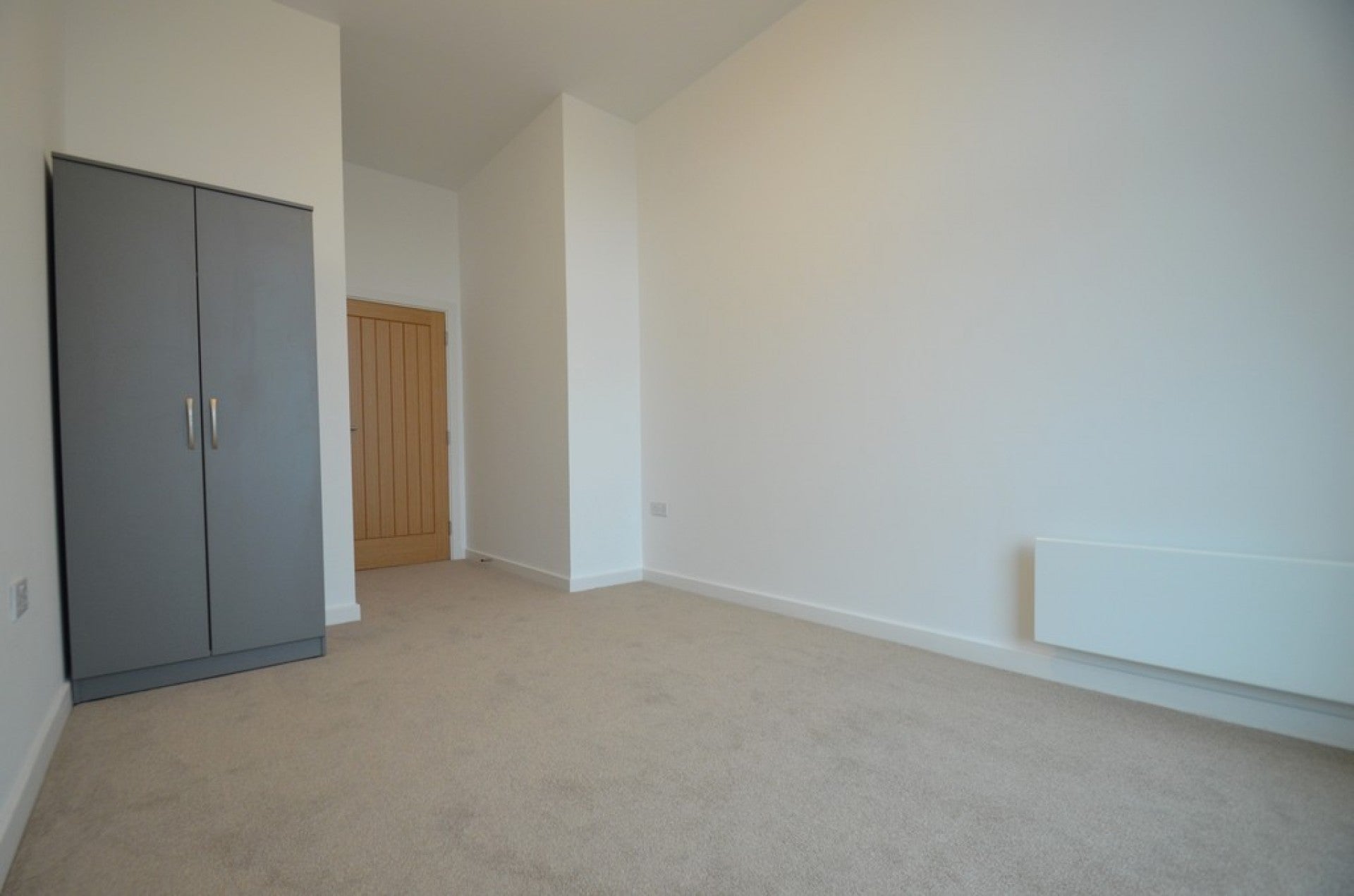 Flat New Road in Borough of Runnymede