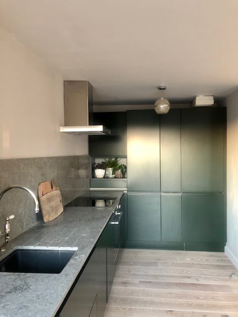 Room Invermead Close in Greater London