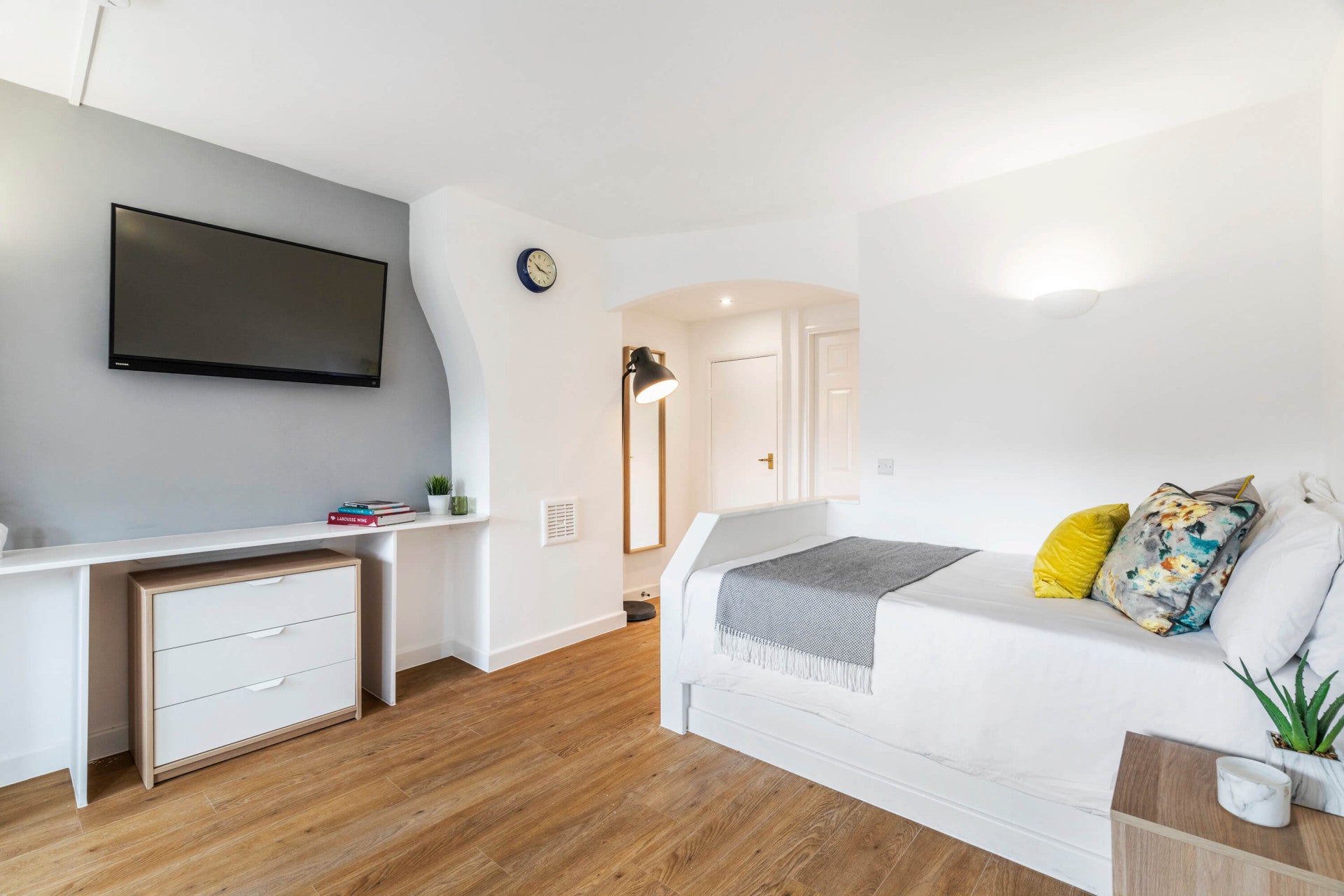 Flat Argie Avenue in Leeds