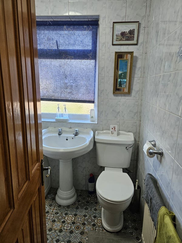 Room Petersfield Avenue in Slough