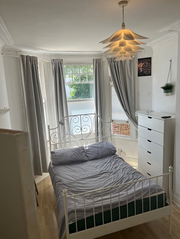 Room Littlebury Road in Greater London