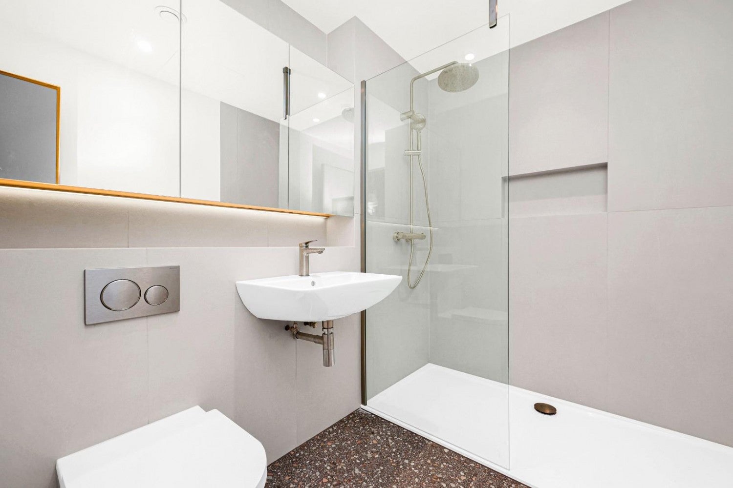 Flat Hoxton Square in Greater London