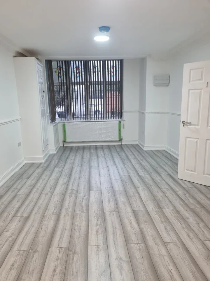 Flat Frimley Road in Greater London