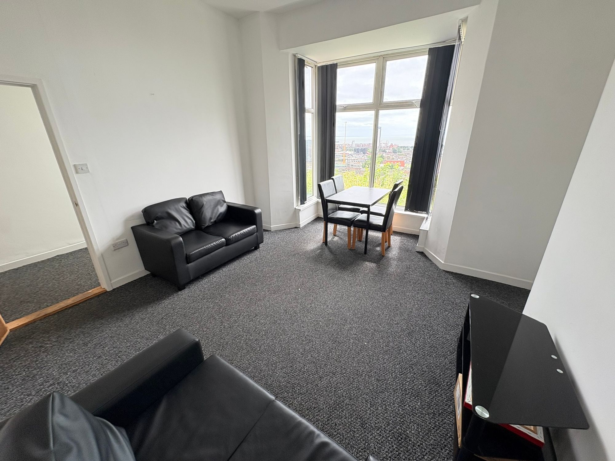 Flat Cromwell Street in Swansea