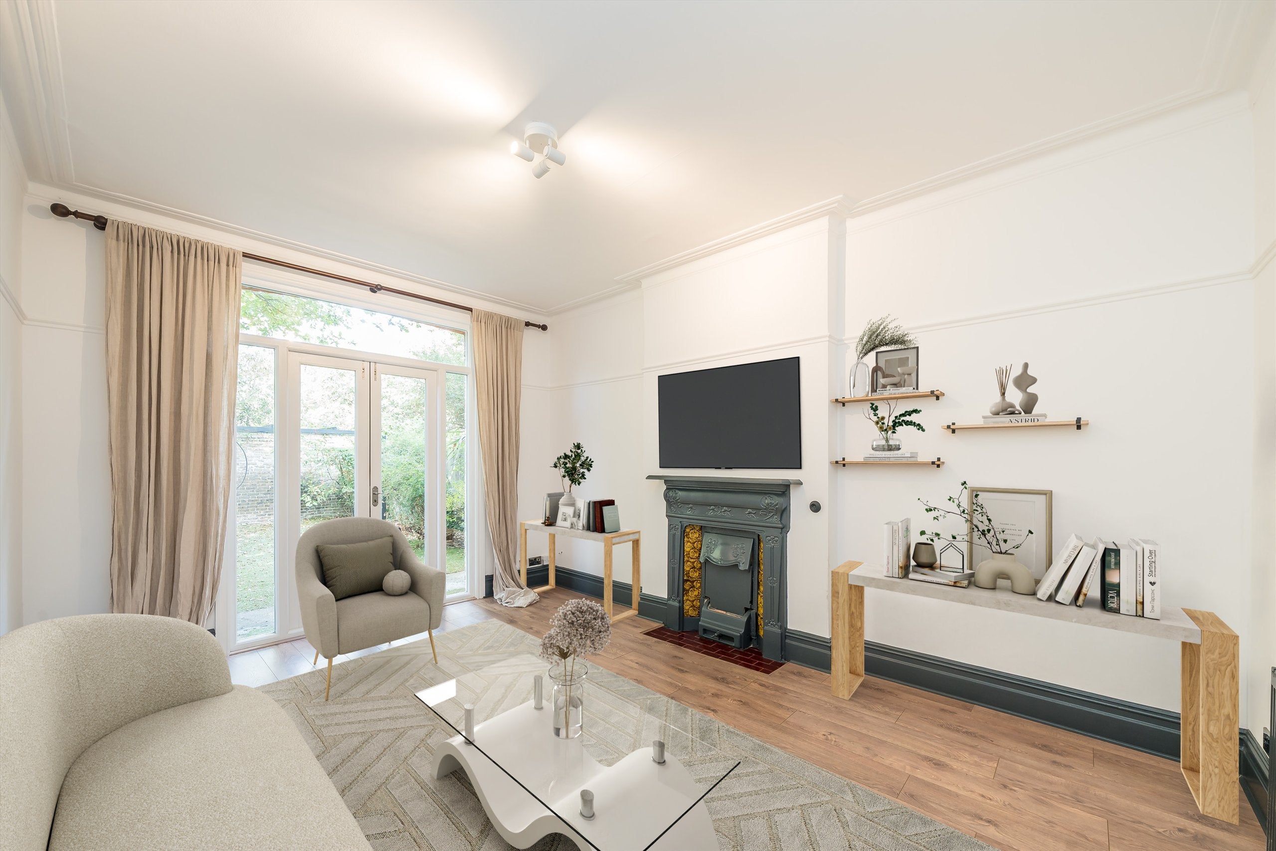 House Julian Avenue in Greater London