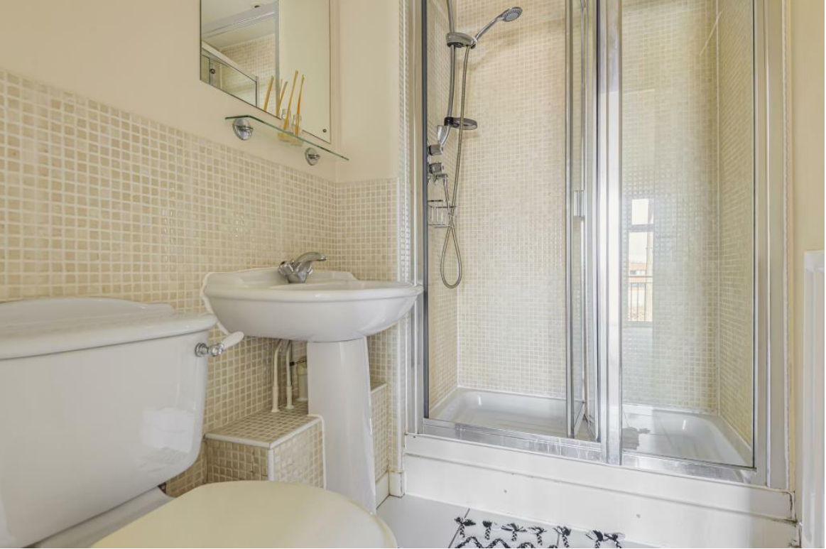 Flat Rowley Close in Bracknell