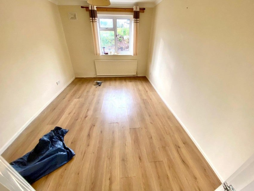 Flat Carew Road in Mid Devon