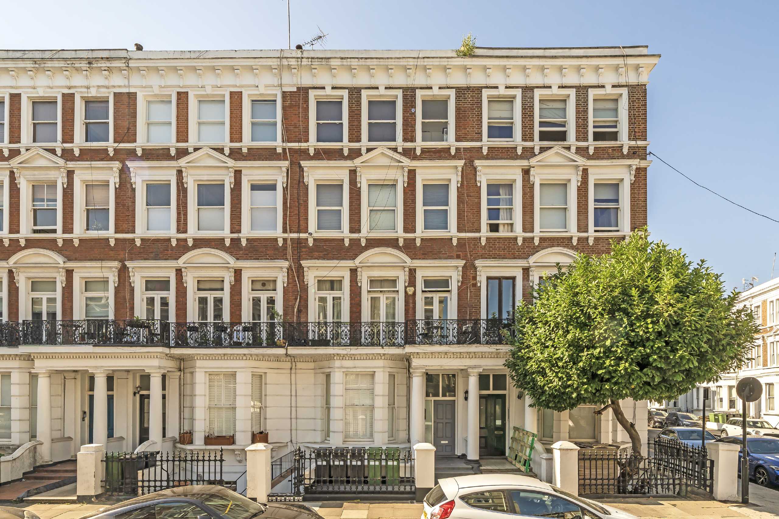Flat Maclise Road in Greater London