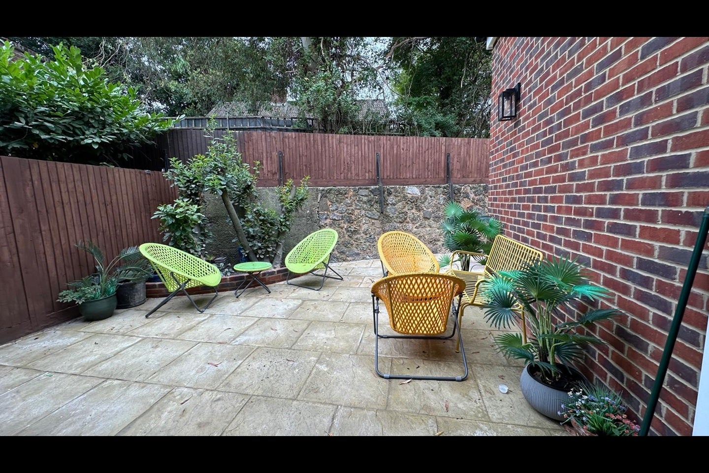 Room Prentiss Court in Greater London