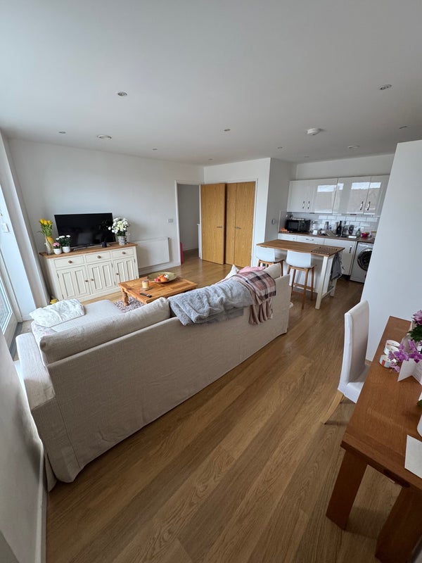 Room Oldridge Road in Greater London