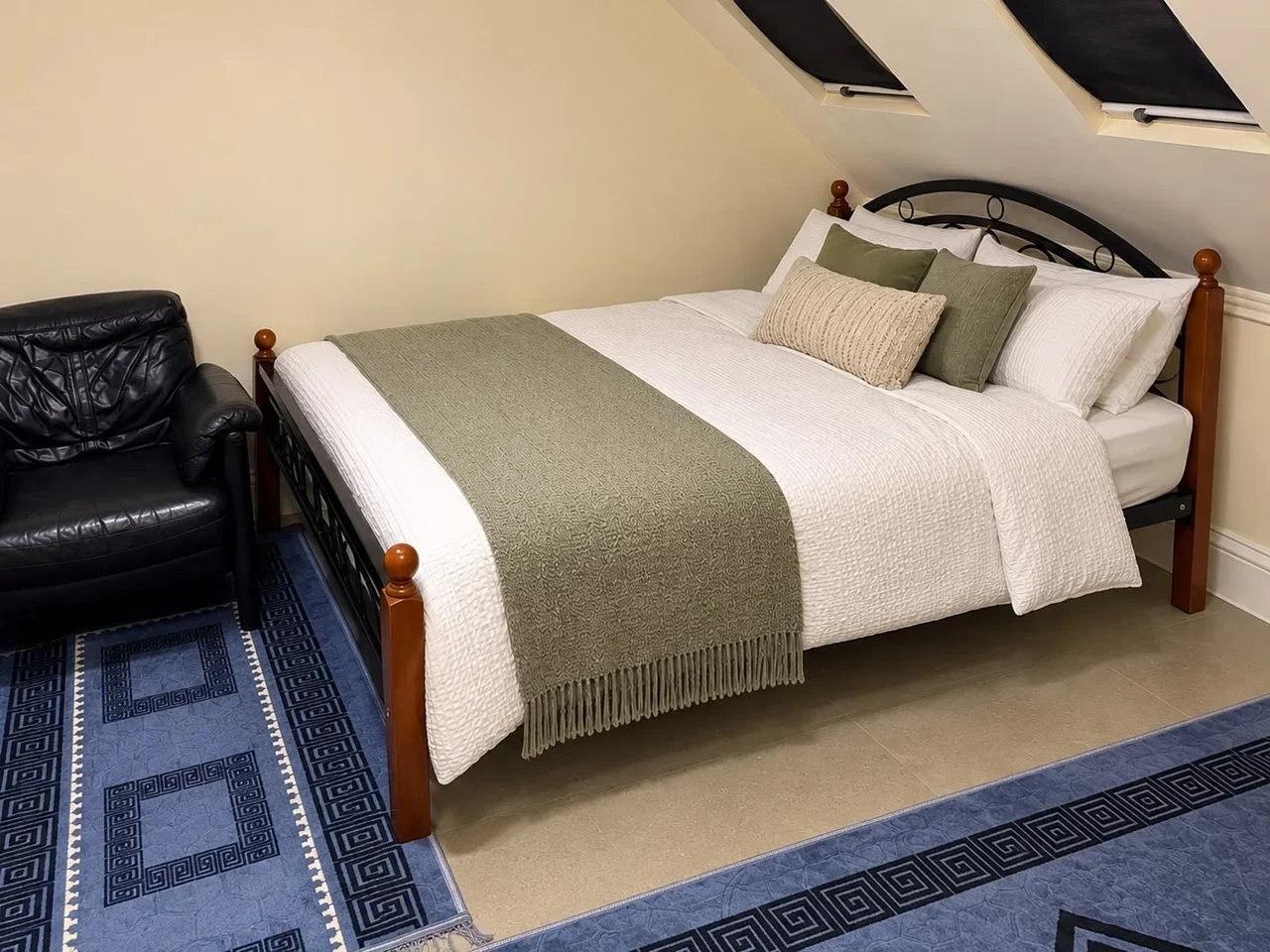Room Friar's Road in Greater London