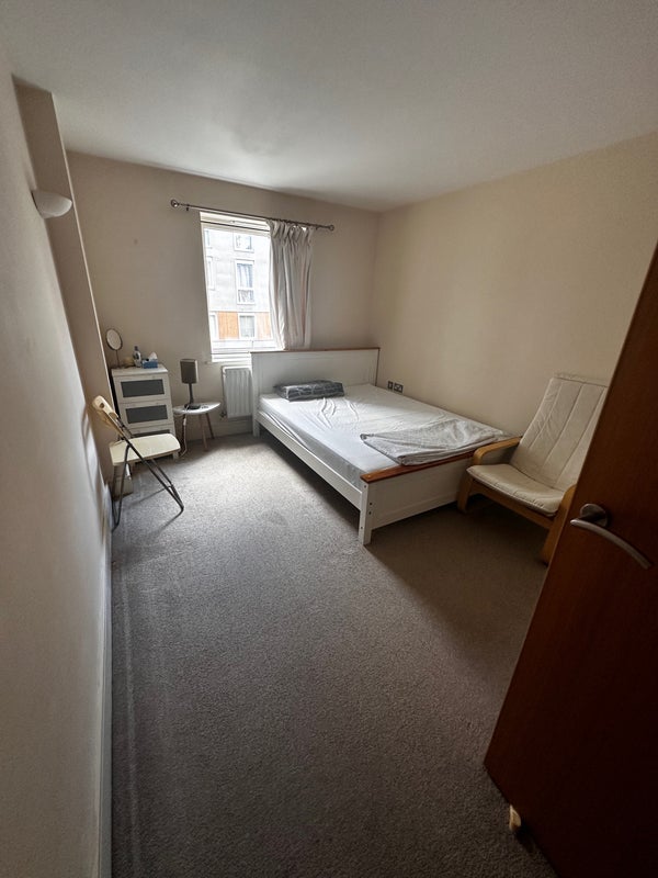 Flat Cassilis Road in Greater London