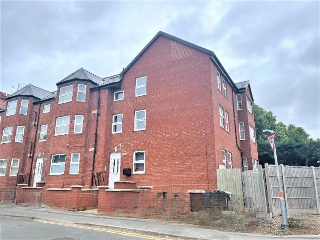 Flat Bayes Street in Kettering