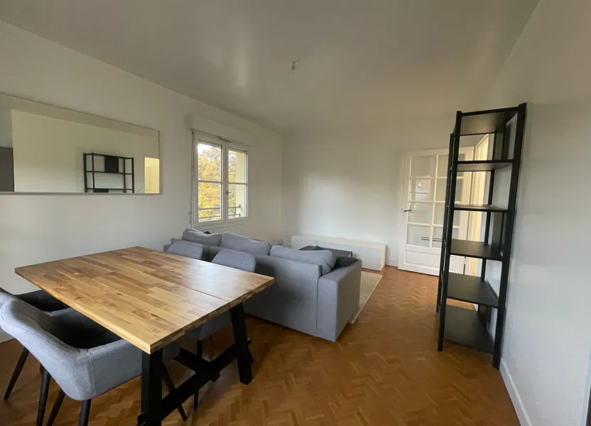 Appartement Rue de la Garenne à Le Plessis-Robinson