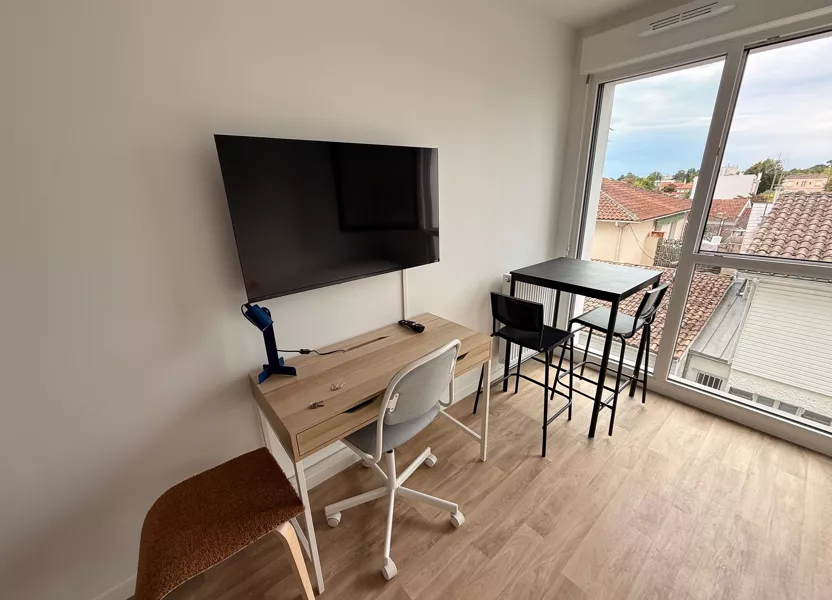 Chambre Rue Albert Decrais à Mérignac