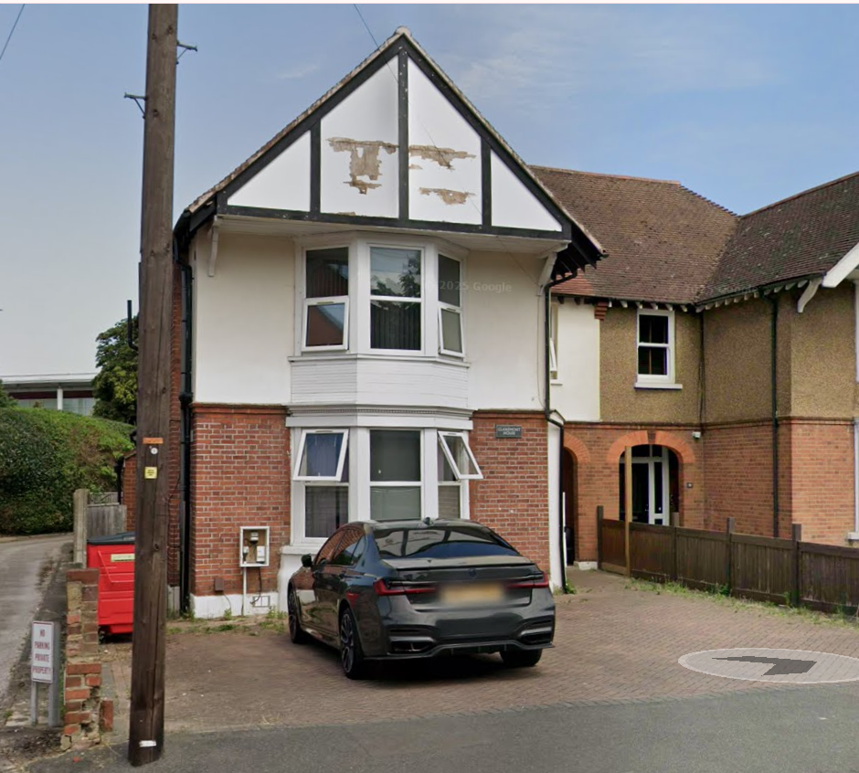 Room Clifton Road in Slough