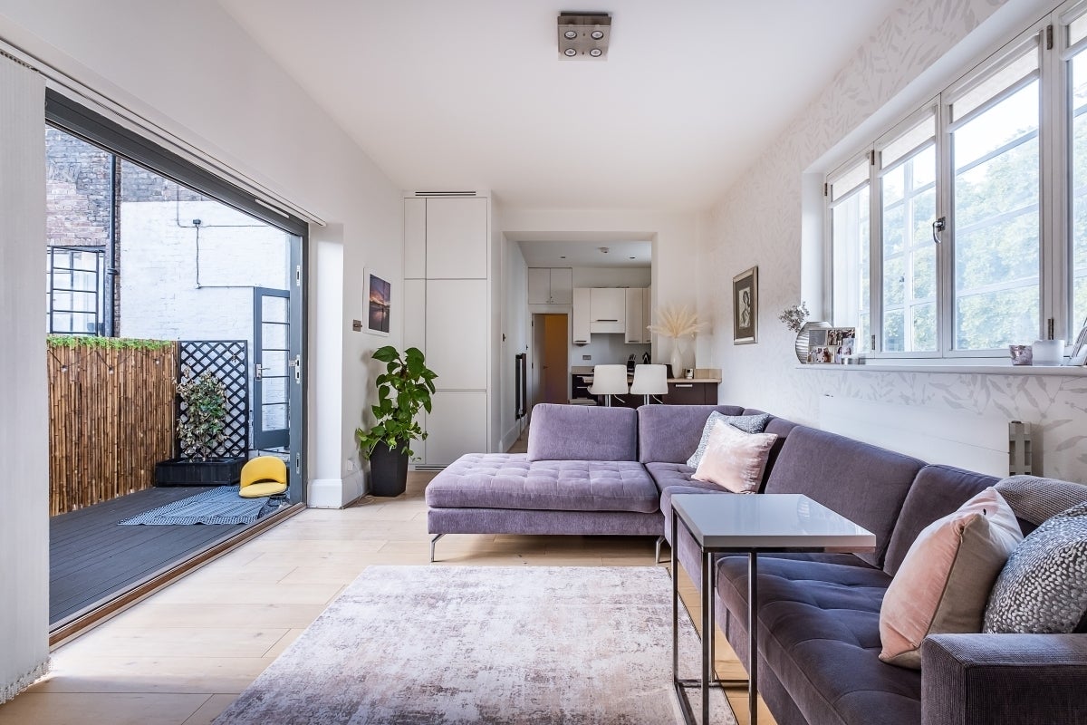 Flat Westbourne Terrace in City of Westminster