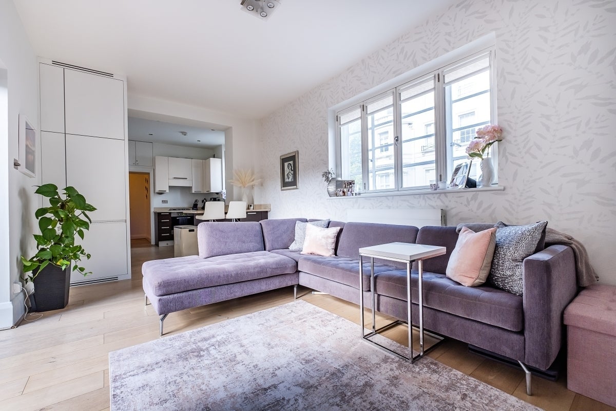 Flat Westbourne Terrace in City of Westminster