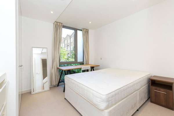 Flat York Way in Greater London