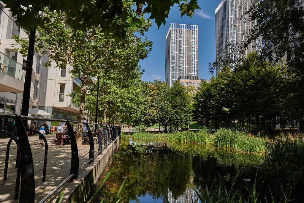 Flat Fortunes Walk in Greater London