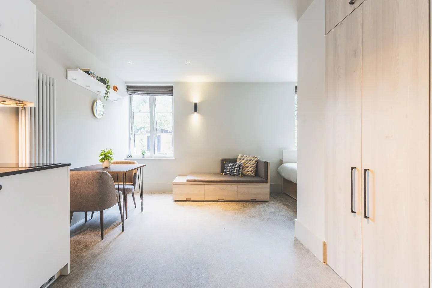 Flat Augustus Road in Greater London
