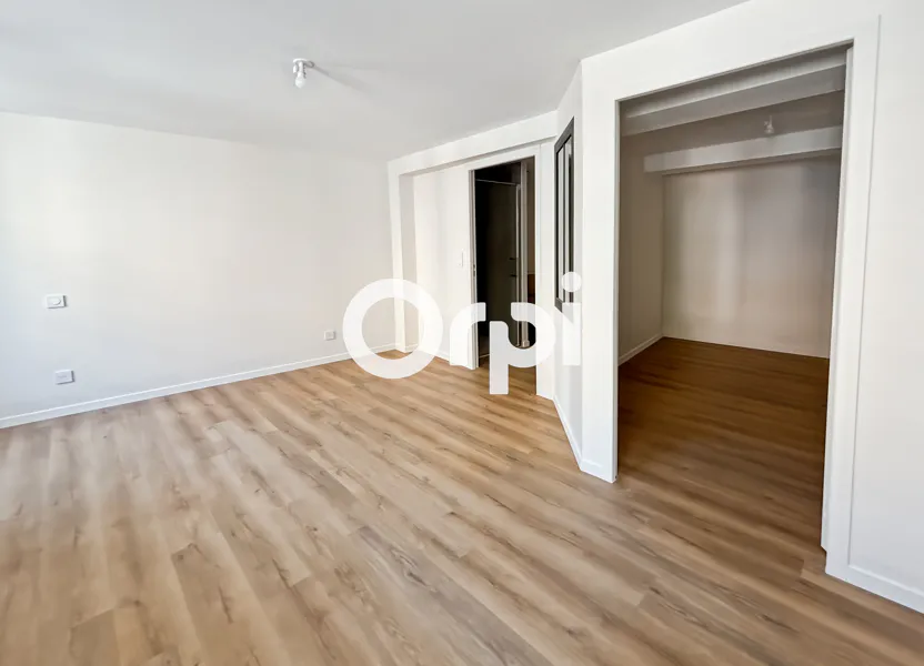Flat Montée Saint-Antoine in Saint-Symphorien-sur-Coise