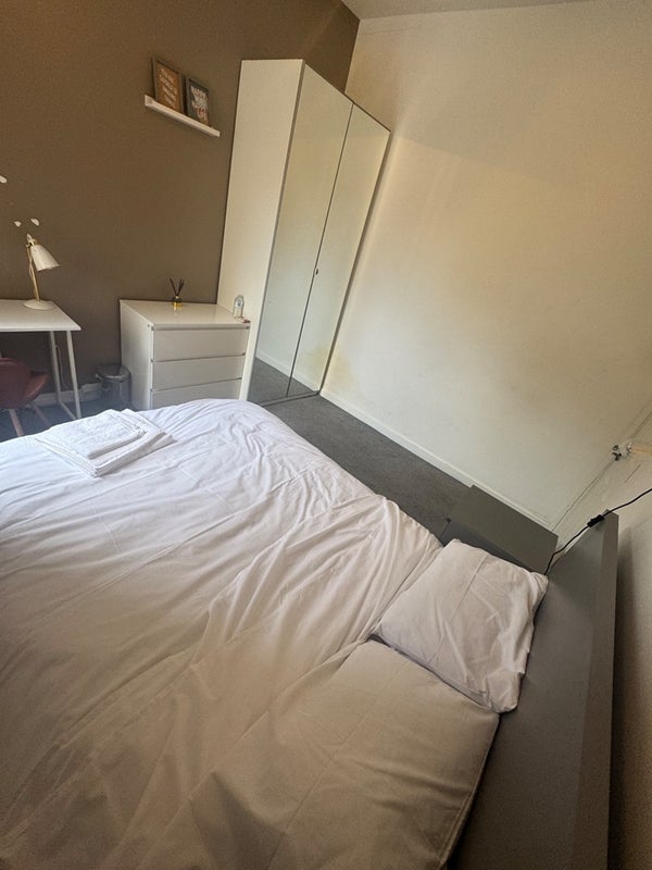 Flat Bexley Road in London