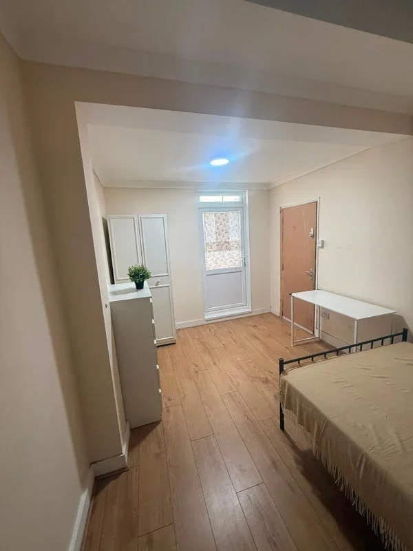 Room Denmark Hill in Greater London