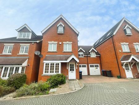 House Brackendale Close in Egham