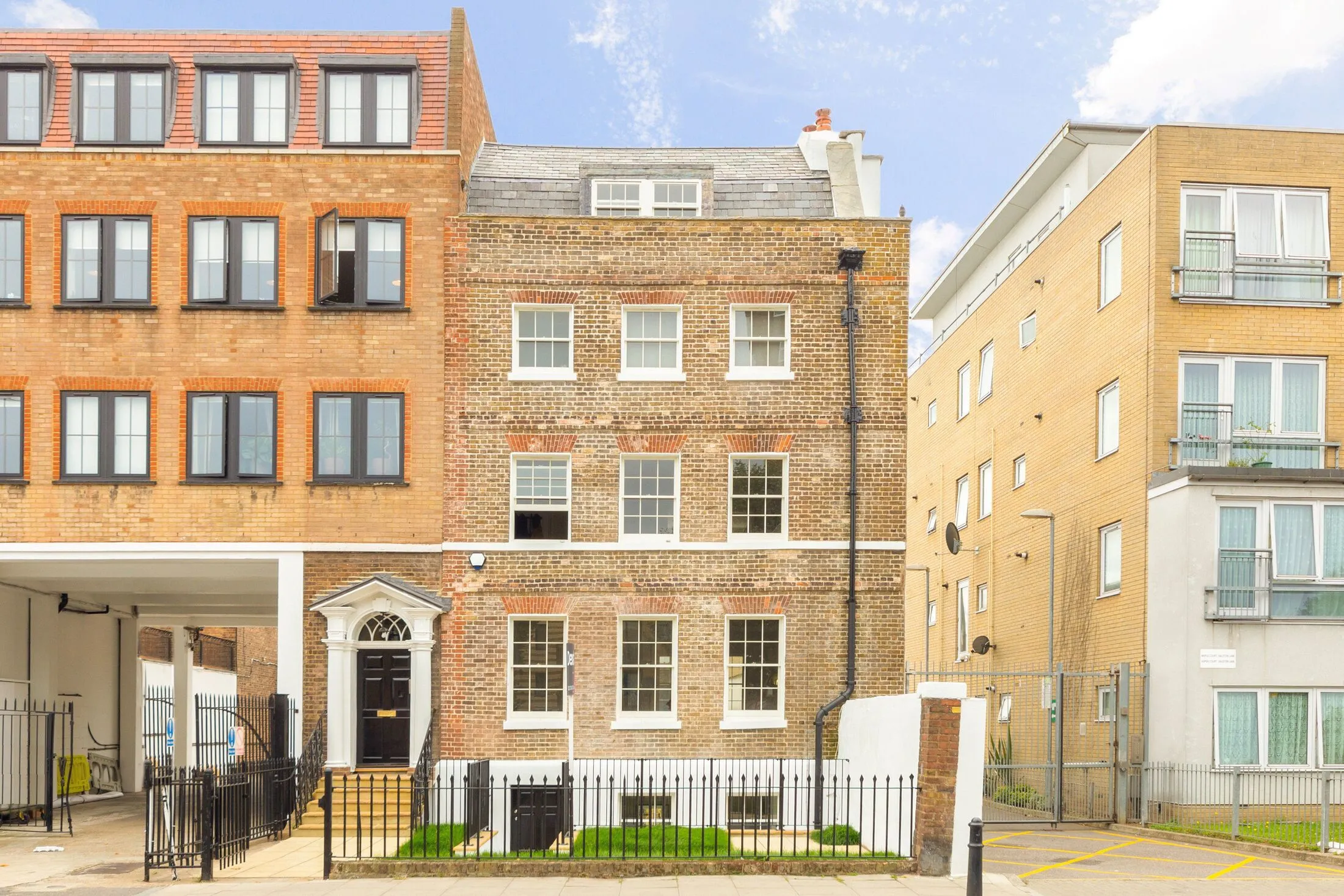Flat Dalston Lane in Greater London