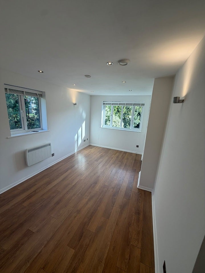 Flat Chipstead Close in Greater London
