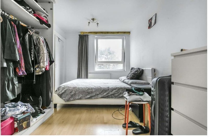 Room Purcell Street in Greater London