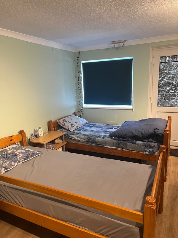 Room Hanley Close in Dudley