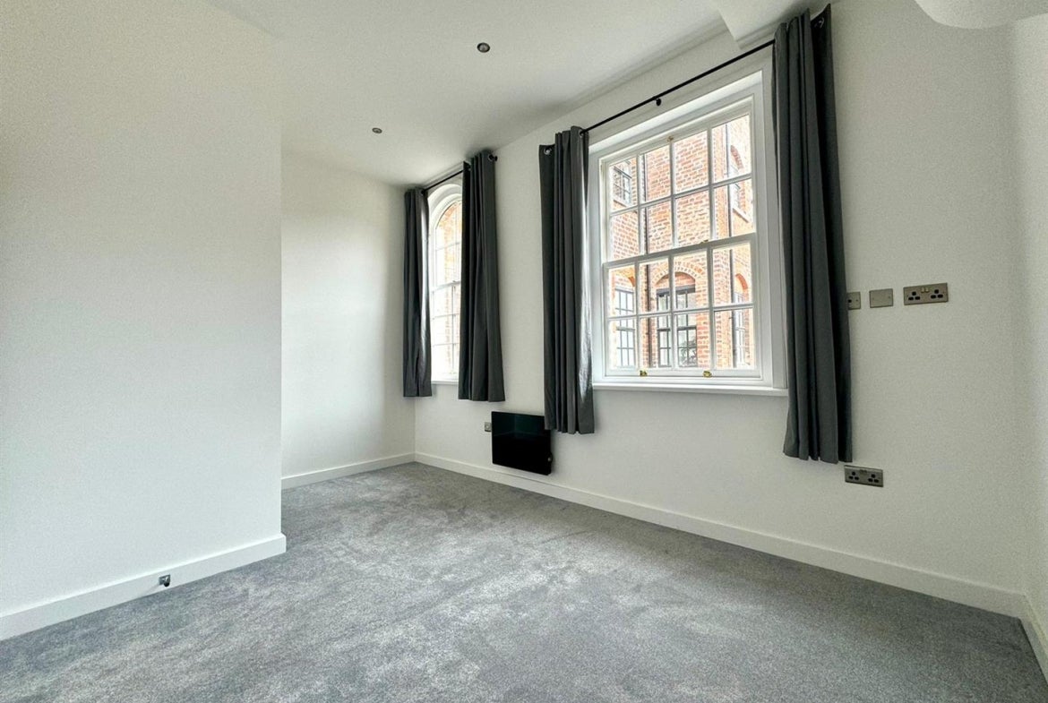 Flat Sloane Street in Birmingham