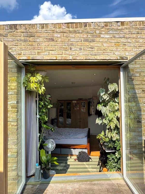 Room Moray Mews in Greater London
