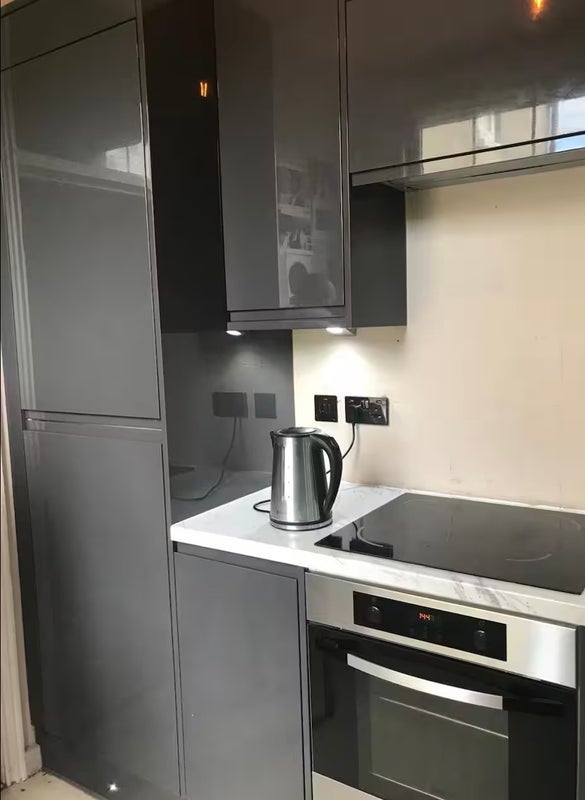 Flat Lorne Road in Greater London