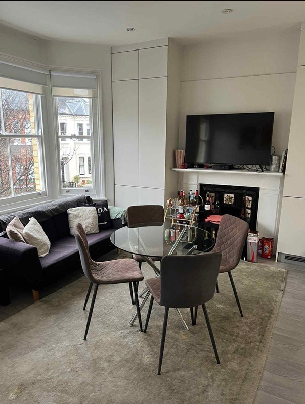 Room Ingelow Road in Greater London