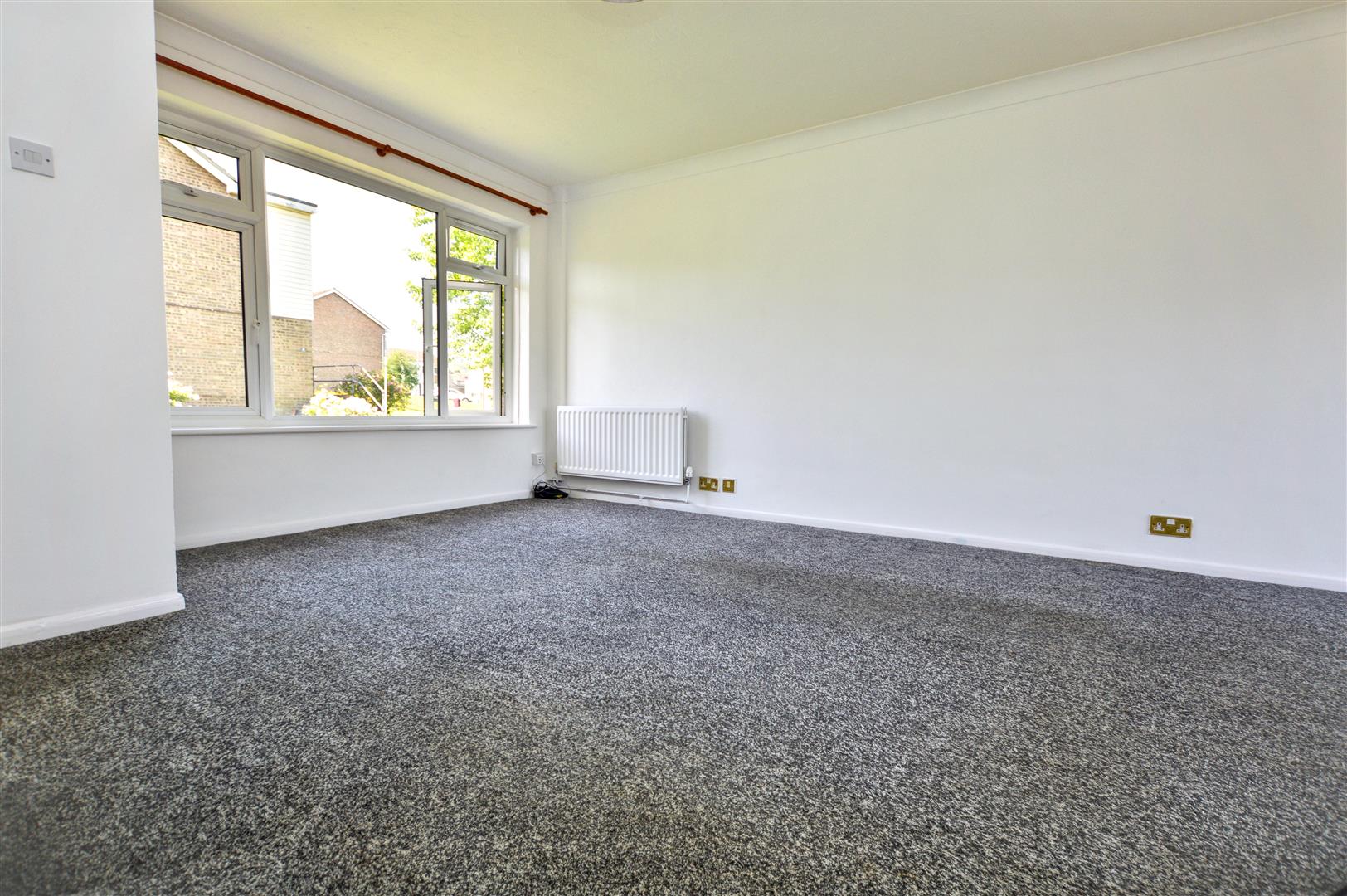 Flat Thornwood Close in Eastbourne
