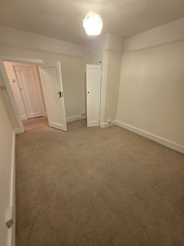 Room Streatham Hill in Greater London