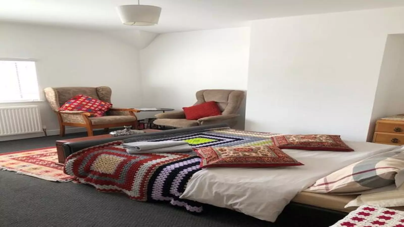 Flat Froissart Road in Greater London